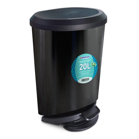 LIXEIRA C/PEDAL PRETA  20LT